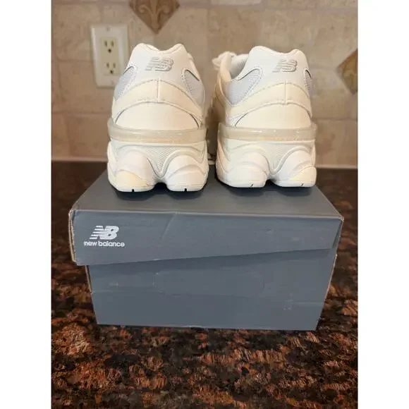 New Balance 9060 | Sea Salt White | Size 5.5Y/7W BRAND NEW - Picture 4 of 5